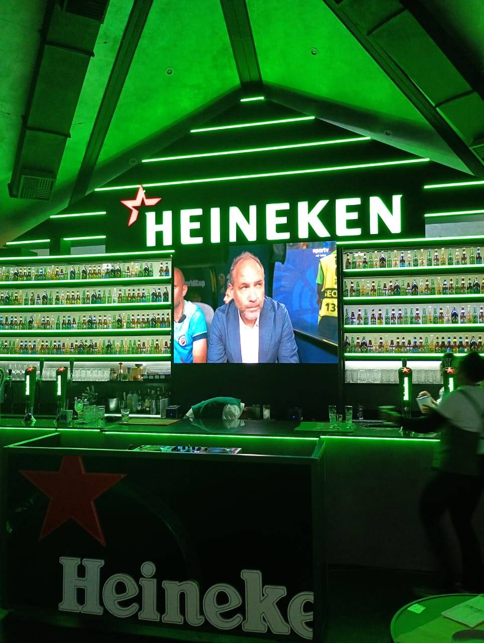 Lovely evening at Heineken House, São Paulo. Watching the Seleção play against Haiti. 🇧🇷
