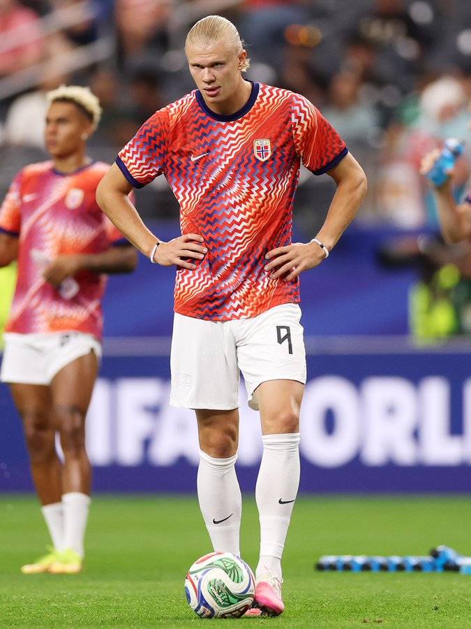 Kick-off incoming ⏳

#FIFAWorldCup
#LekeeLekeeLive