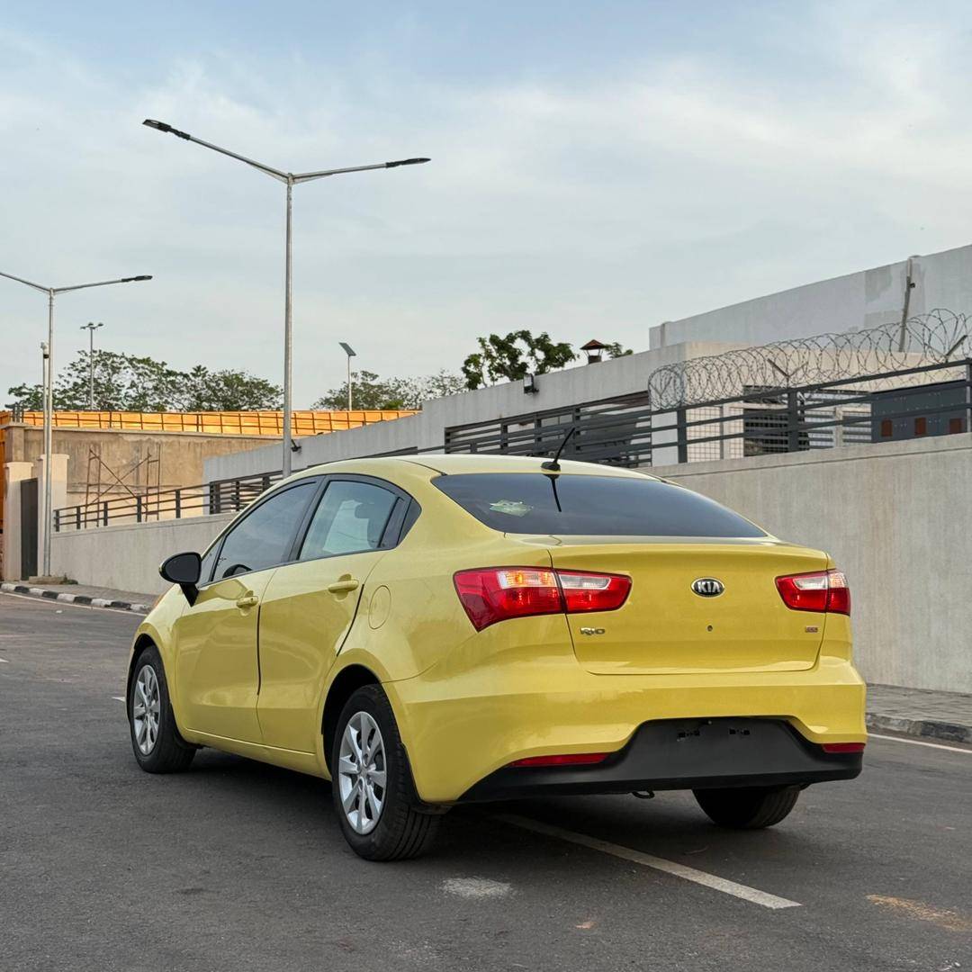 KIA RIO 2015
ABUJA
12.5M
CALL OR CHAT TEEZEDAUTOS 08068347388