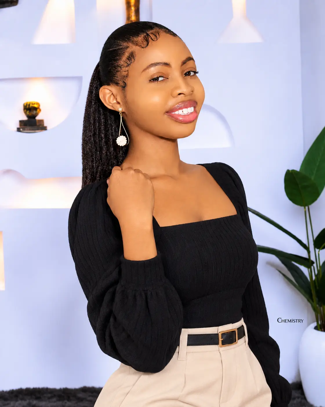Hi
I'm new here hope I'm welcome, I'm looking forward to explore and connect with people
#LekeeLeke...