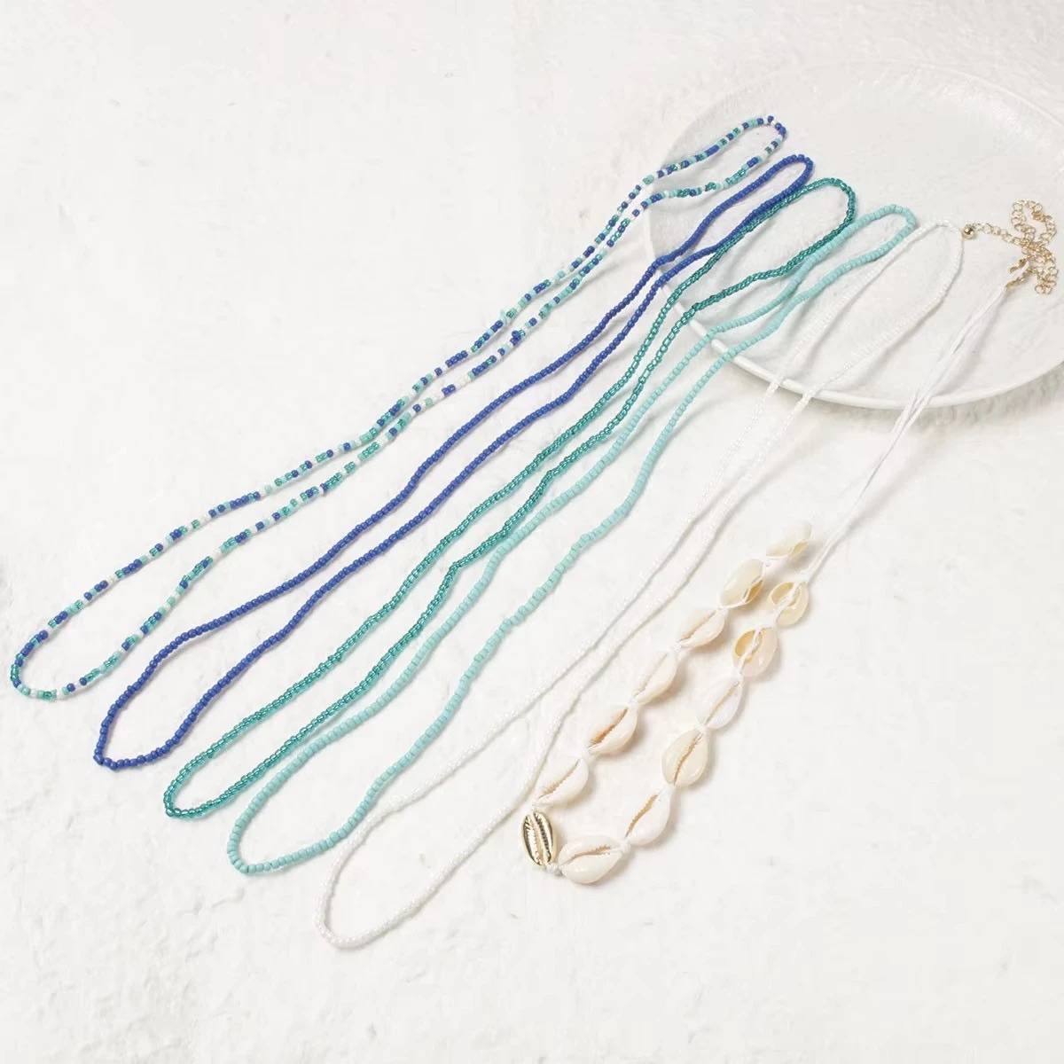 Bring beach vibes wherever you go πβ¨π
Complete your summer look with this handmade shell and sta...