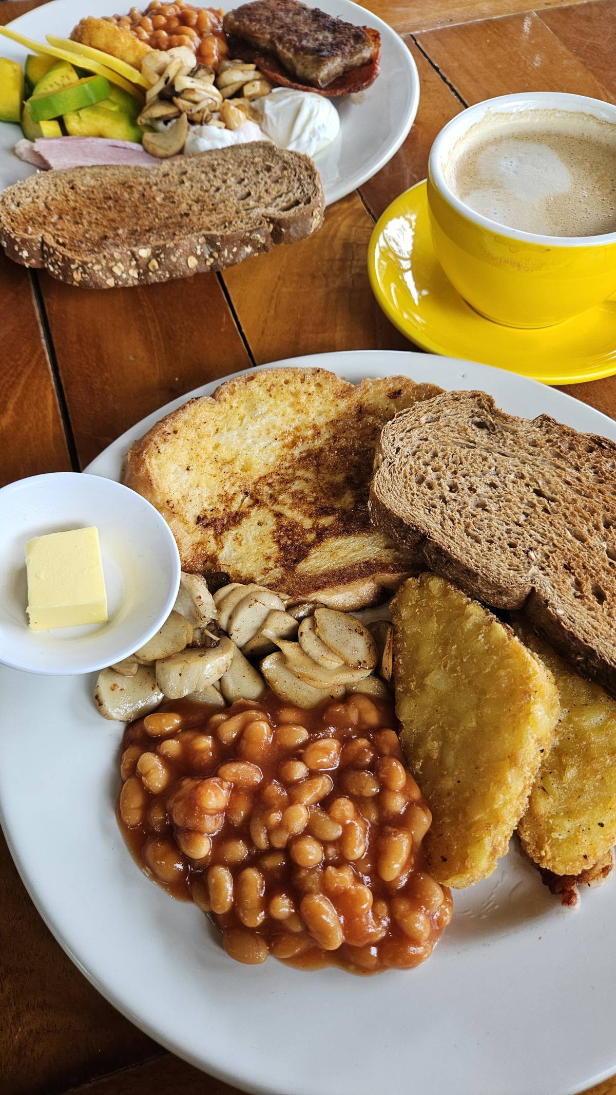 A good brekky means a good day!
Whats your fav thing to have in the morning?
Good morning all! :)