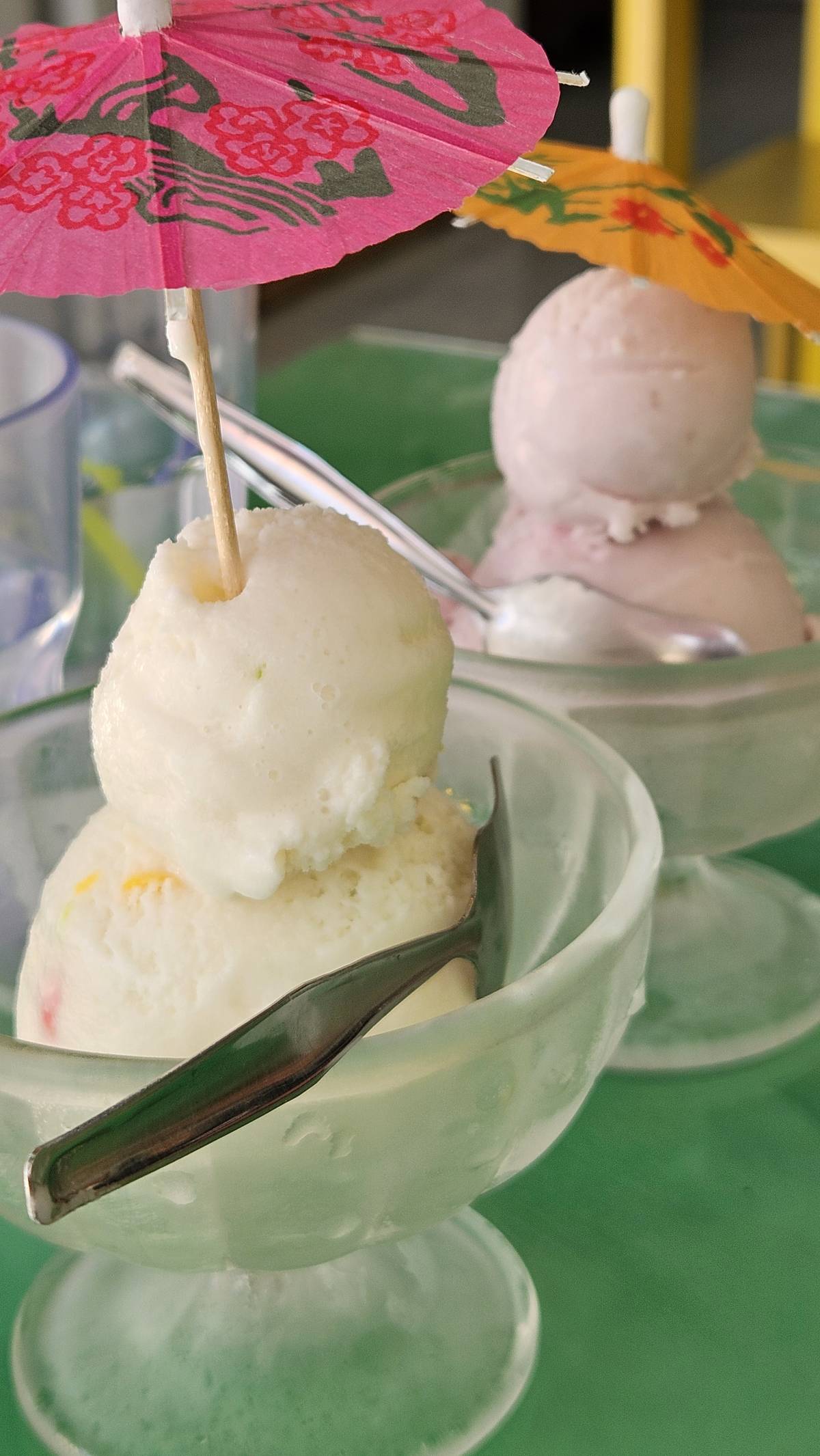 A quick ice cream stop
Perfect for a hot summer day! 🍨🍧🍦