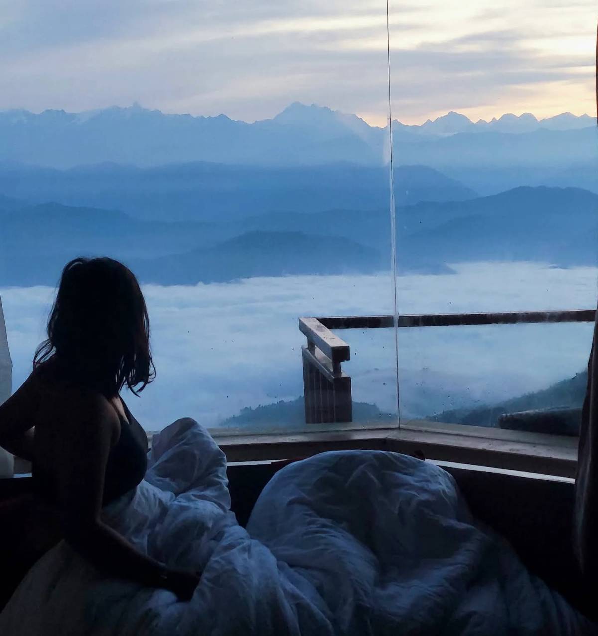 Good morning LL fam! And Happy July!
Waking up in Nepal be like: