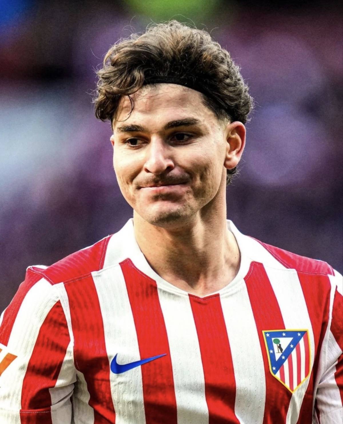 OFFICIAL!
Real Madrid have announced that they submitted a €150 million bid to sign Julián Álvarez...