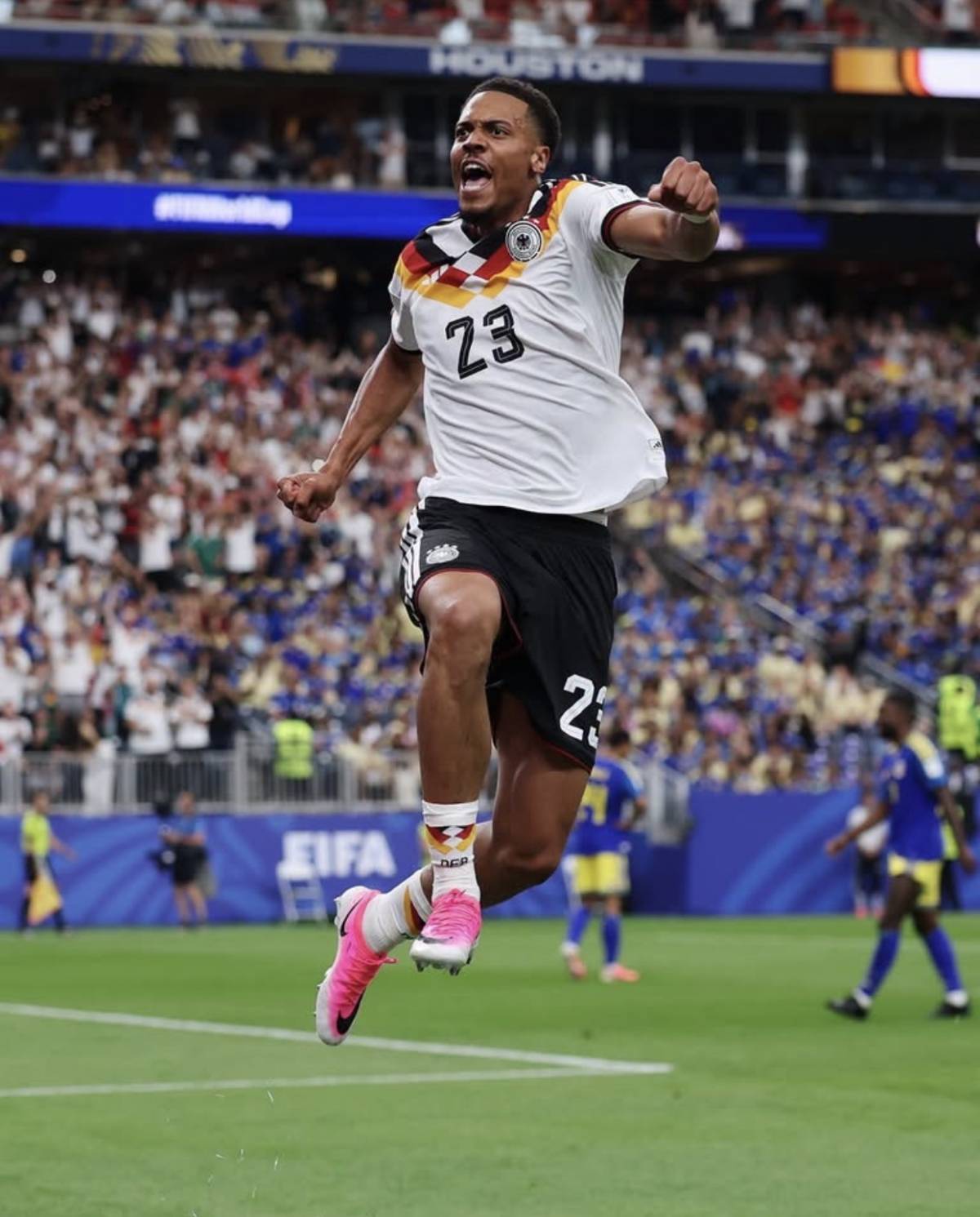 From Faith to Football Glory: The Rise of Felix Nmecha
Meet Felix Nmecha, the talented midfielder w...