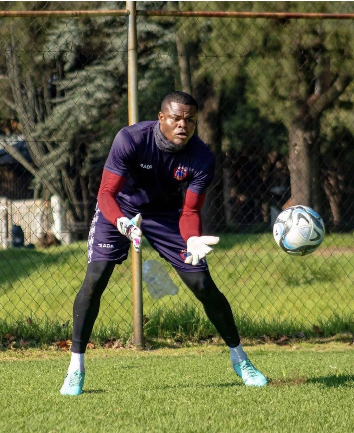 🧤 NWABALI STARTS PRE-SEASON ON A STRONG NOTE WITH SHUTOUT
Super Eagles goalkeeper Stanley Nwabali...