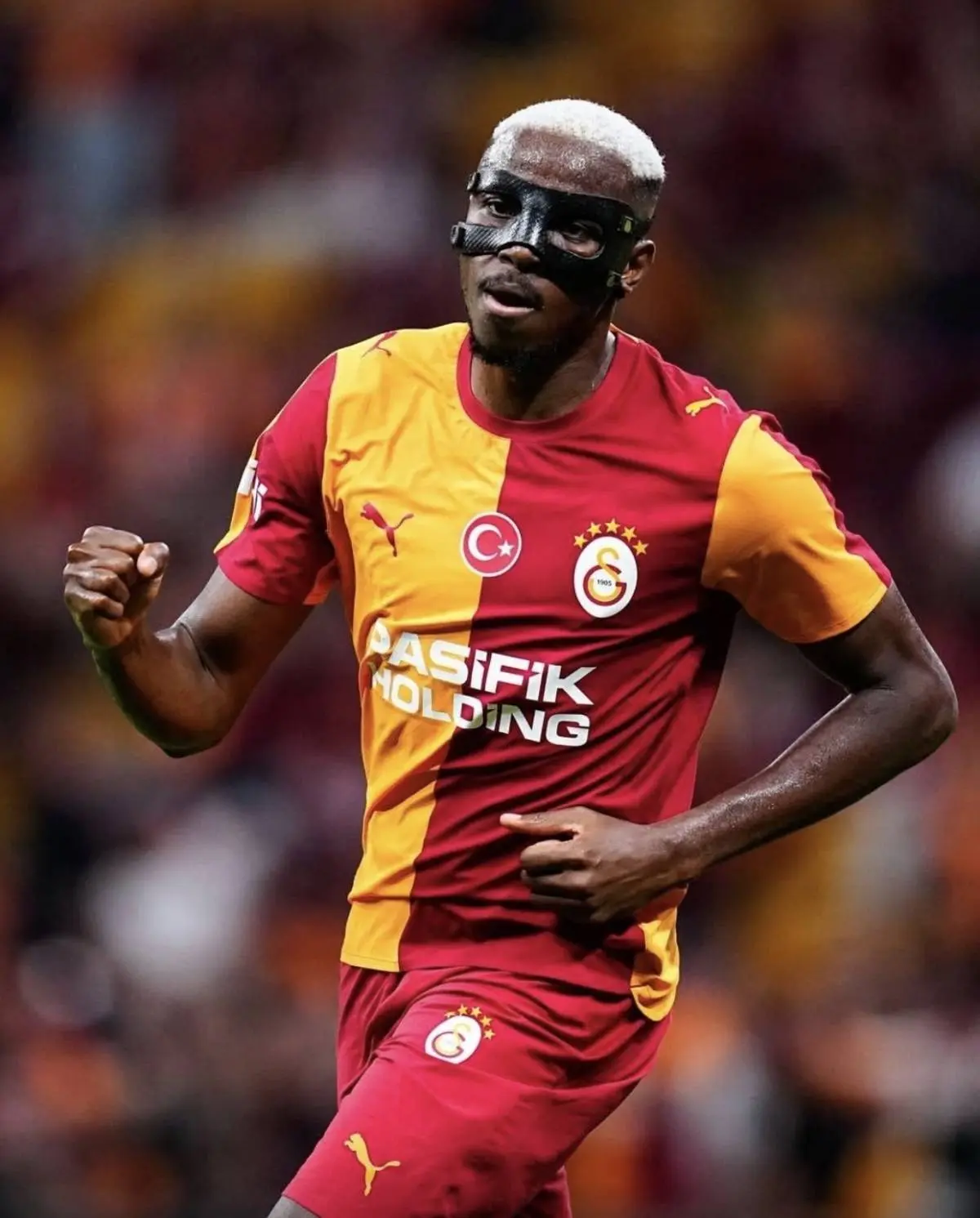 π¨π₯ VICTOR OSIMHEN HAS HIT THE GROUND RUNNING! π³π¬π¦
The Nigerian goal machine is already making hi...