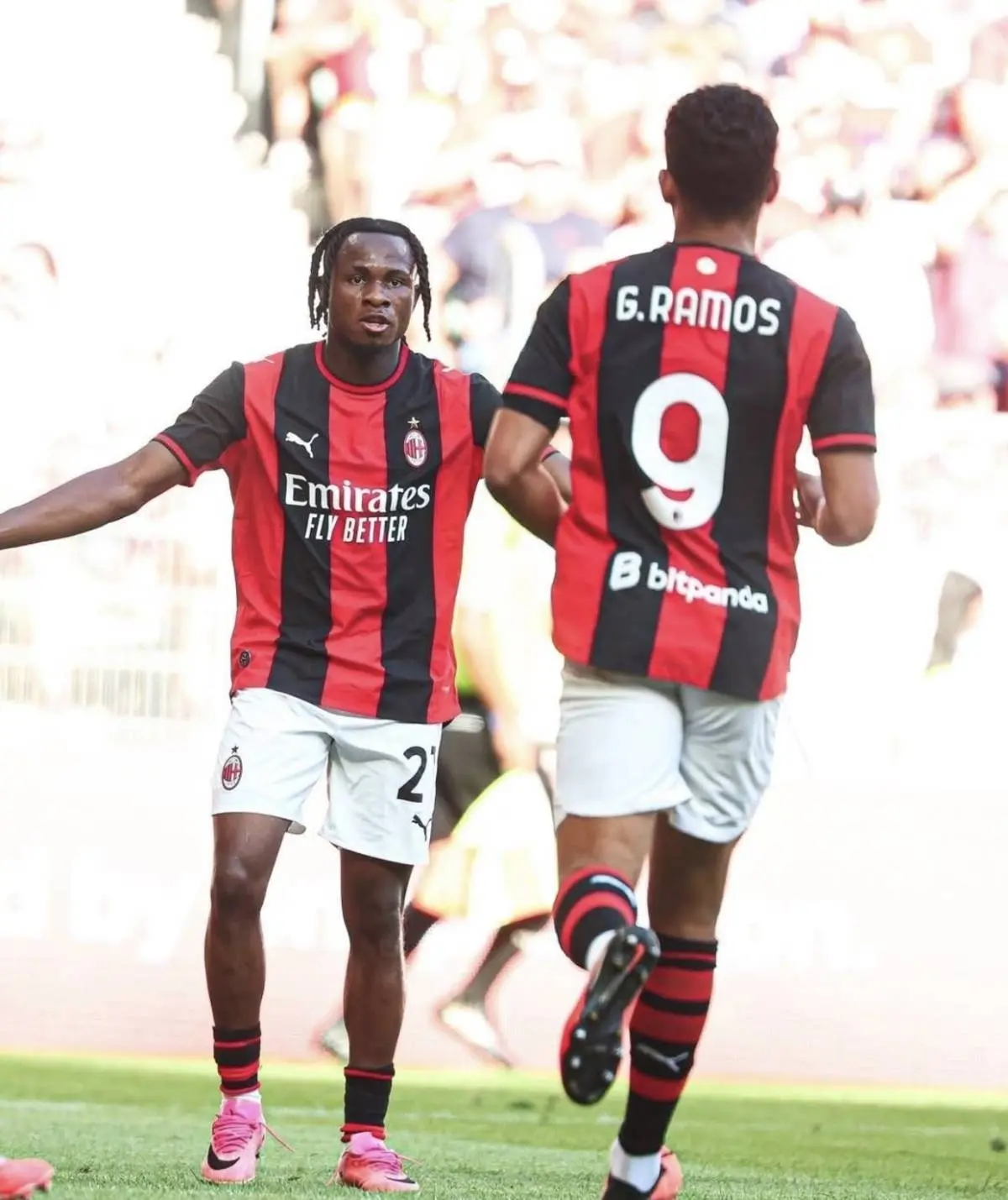 ๐จ๐ฅ SAMU CHUKWUEZE HAS ARRIVED! WHAT A PERFORMANCE!
GOAL โฝ + 2 ASSISTS ๐ฏ๐ฏ
Samuel Chukwueze was...