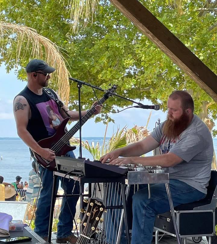 Having fun 🎸🎹🎙️🎶🎵
