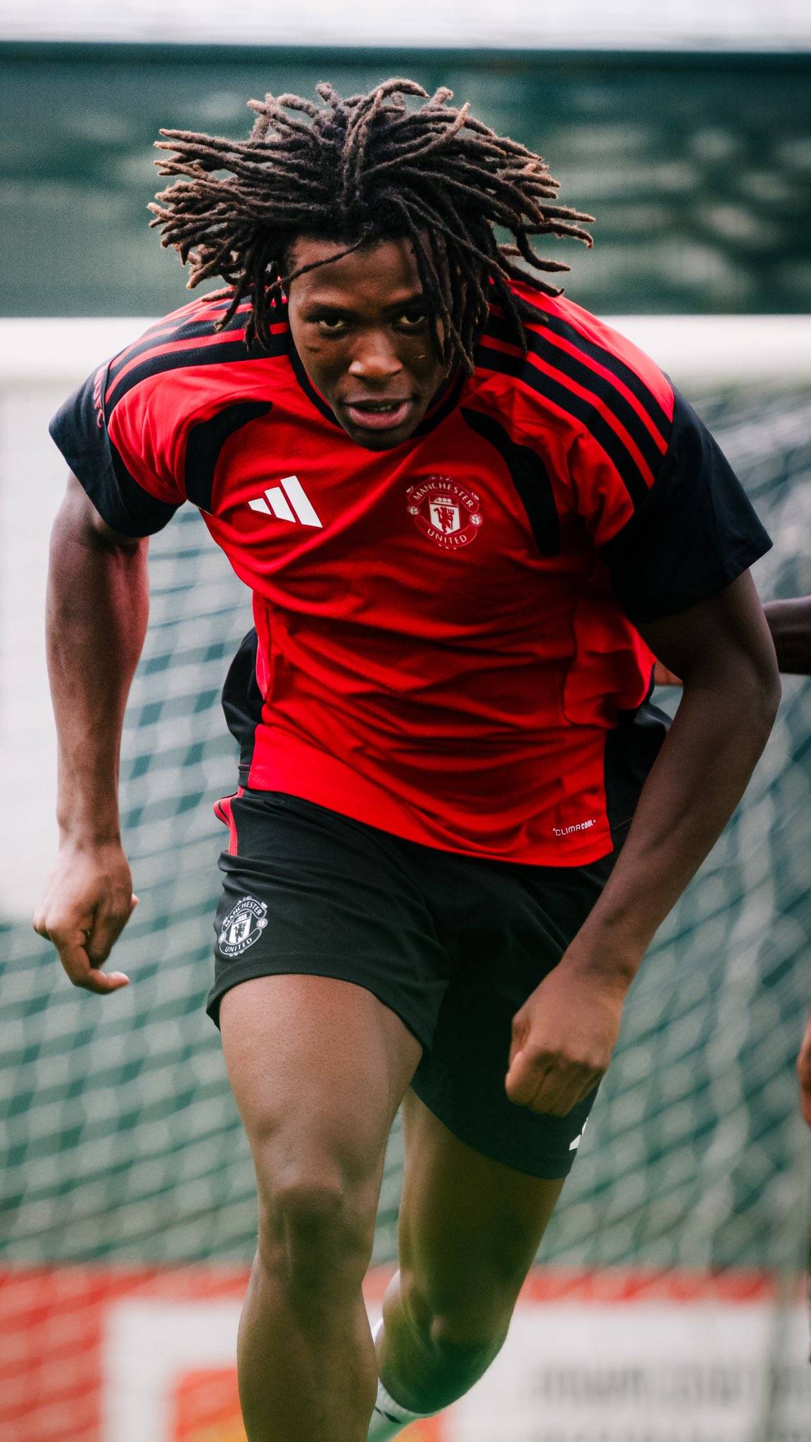 Happy Sunday guyz We move....
Forward ever, backward never,
Your day of Victory is here!
Have a ble...