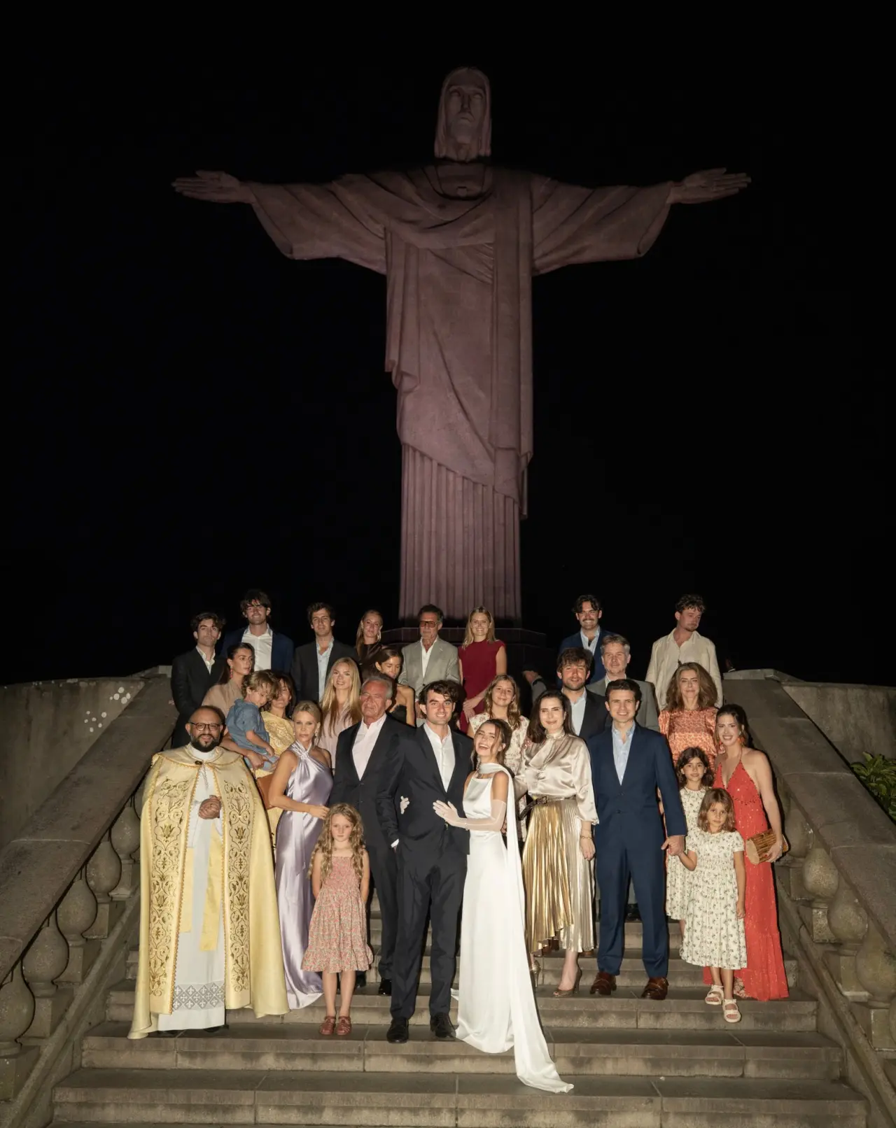 🌍 Jakpansblog | A Beautiful Wedding in Rio de Janeiro 🇧🇷💍

A wedding with a breathtaking view! ❤️...