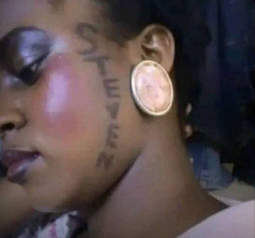 If I dash you 2K na watin I expect from you be this in gratitude.
.
.
.
#Chelsea #Trending #LekeeL...