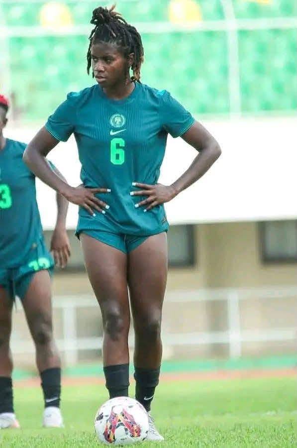 Our National girlfriend ๐๐.
.
.
#Trending #LekeeLekee #CFC #Viral #NaijaPride #football