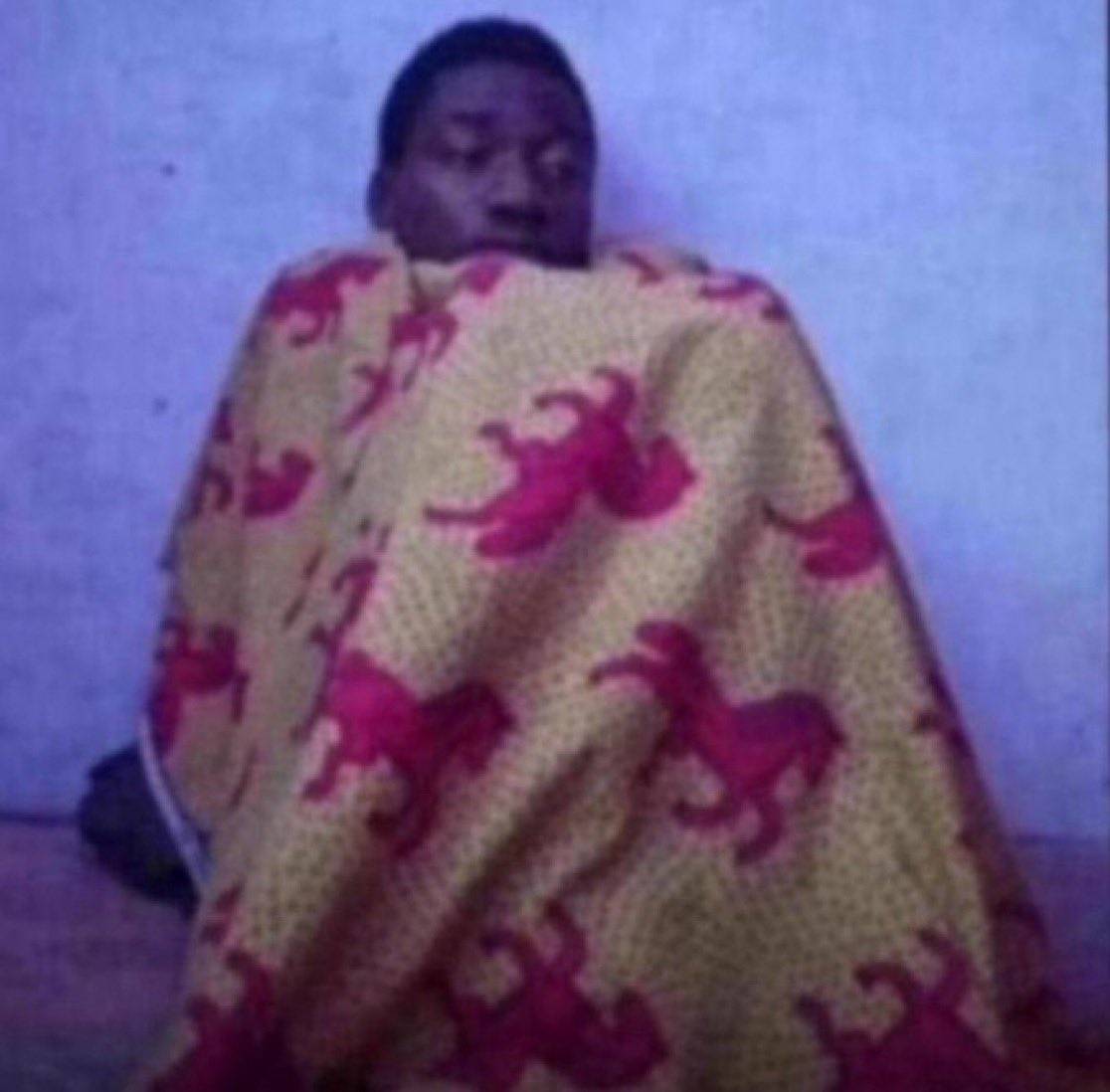 People way get babe no know watin God do for them. Na my Mama wrapper I day take survive this rainy...