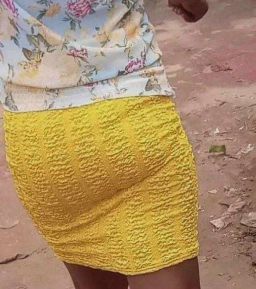 If you get this skirt as a Nigerian girl, na Red flag.
.
.
.
#LekeeLekee #Trending #CFC #Chelsea #N...