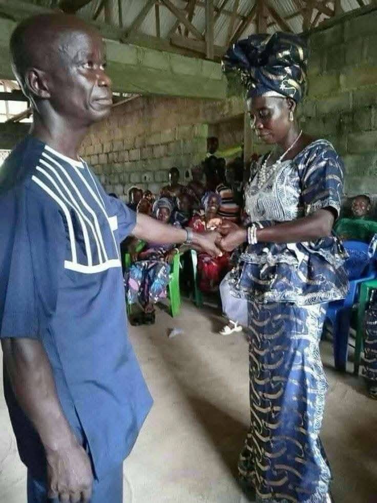 Delay is not denial. Na retirement money this one's wan take train children.
.
.
.
#LekeeLekee #Tren...
