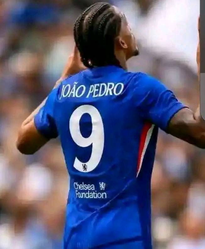 After the the prayer he scored goal with the no.9 jersey in the Premier league opening with victory...