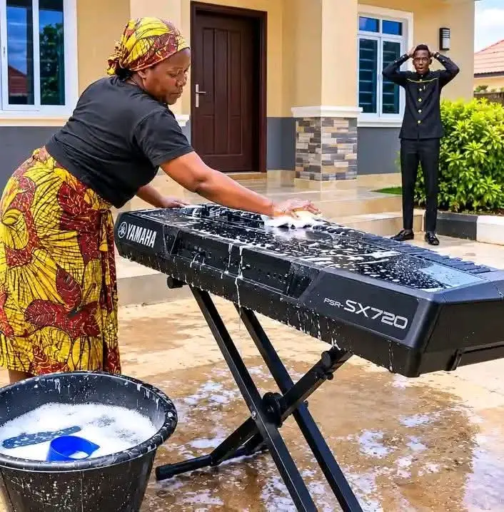 As a keyboardist ,what will you do when you find your caring mom on taking care of your keyboard 🤣...