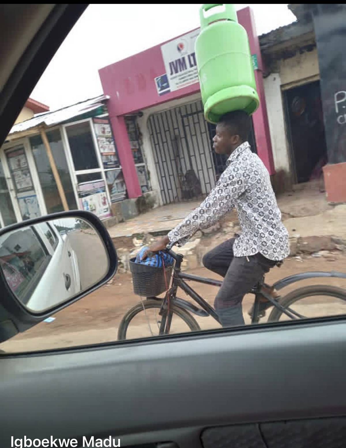 The indefatigable, creative and never say die spirit of a Nigerian