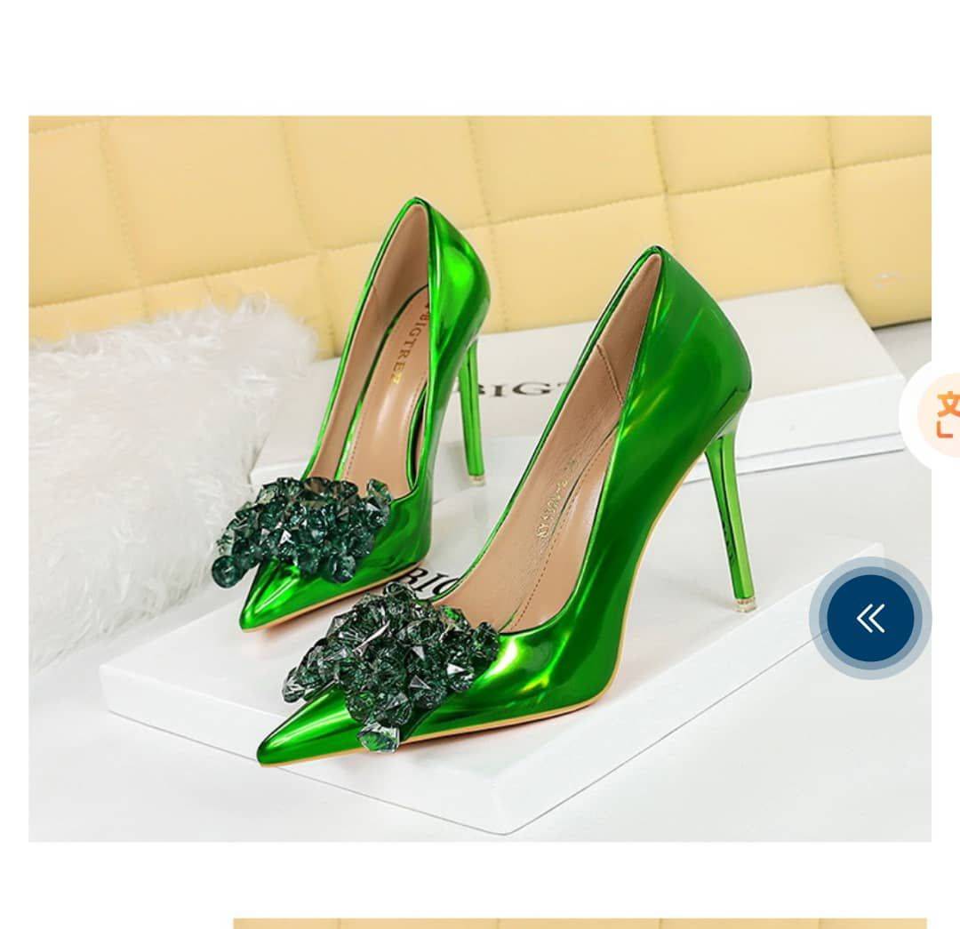 BEAUTIFUL โค๏ธ BIGTREE SHOES , Come IN TWO COLORS GREEN ๐ And Blue. Sizes 38=43=price 45.000
081...