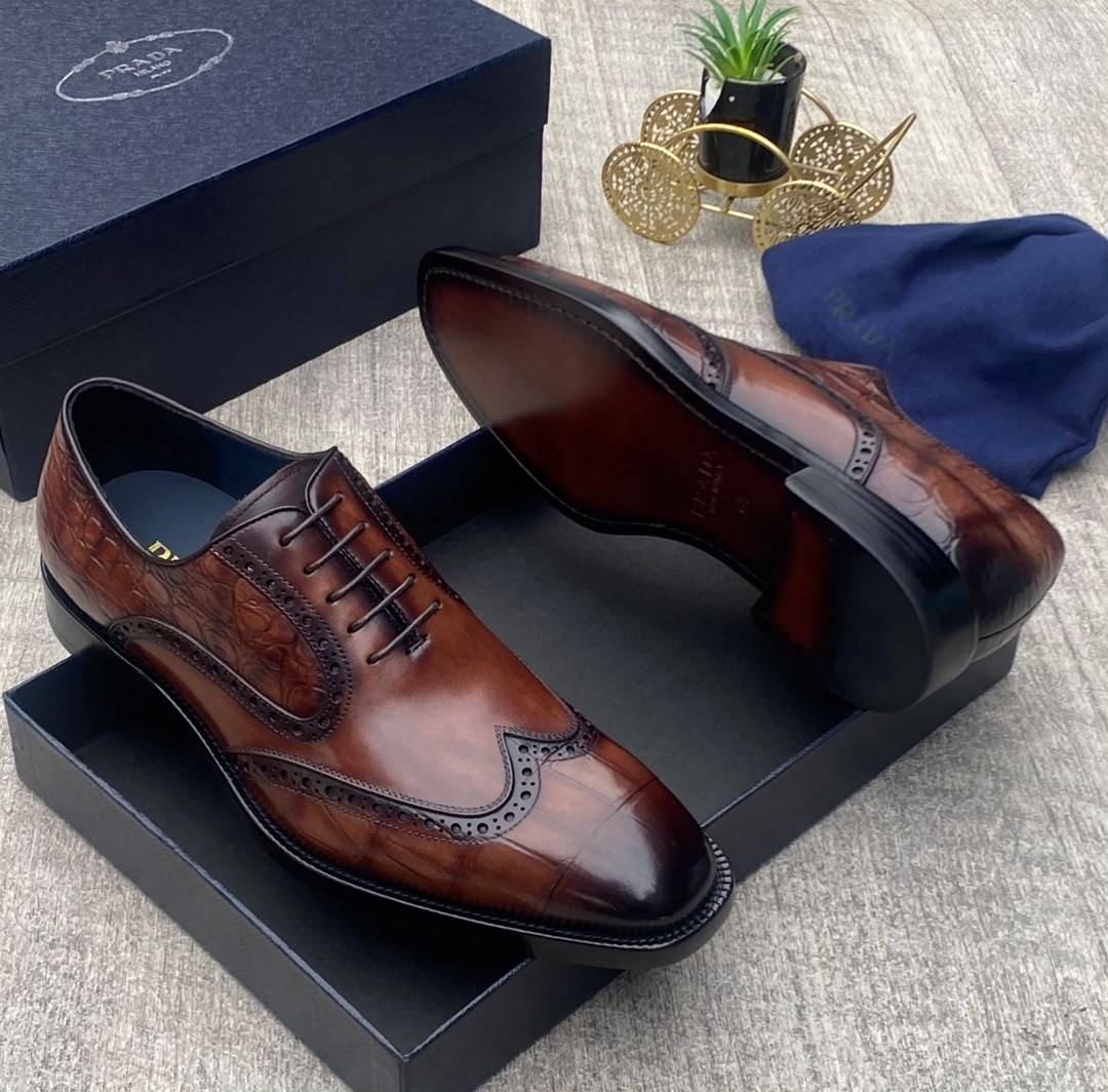 Italian shoes 

40 to 46 190,000