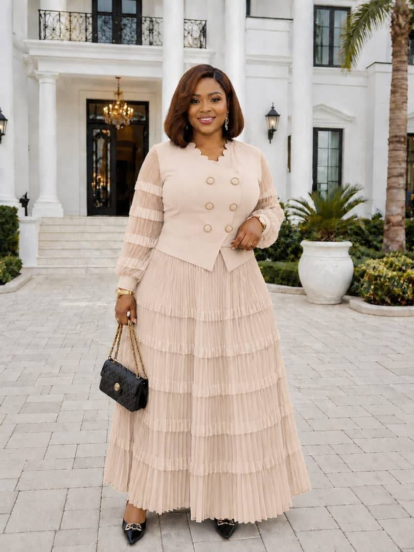 Miyaki gown available in free size 40,000
location Lagos delivery nationwide
08132304868
