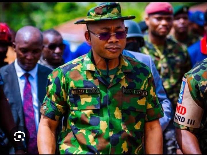 Kogi State Gov Ododo in full military camouflage in his visit to the troubled Iluke town in Kabba/Bu...