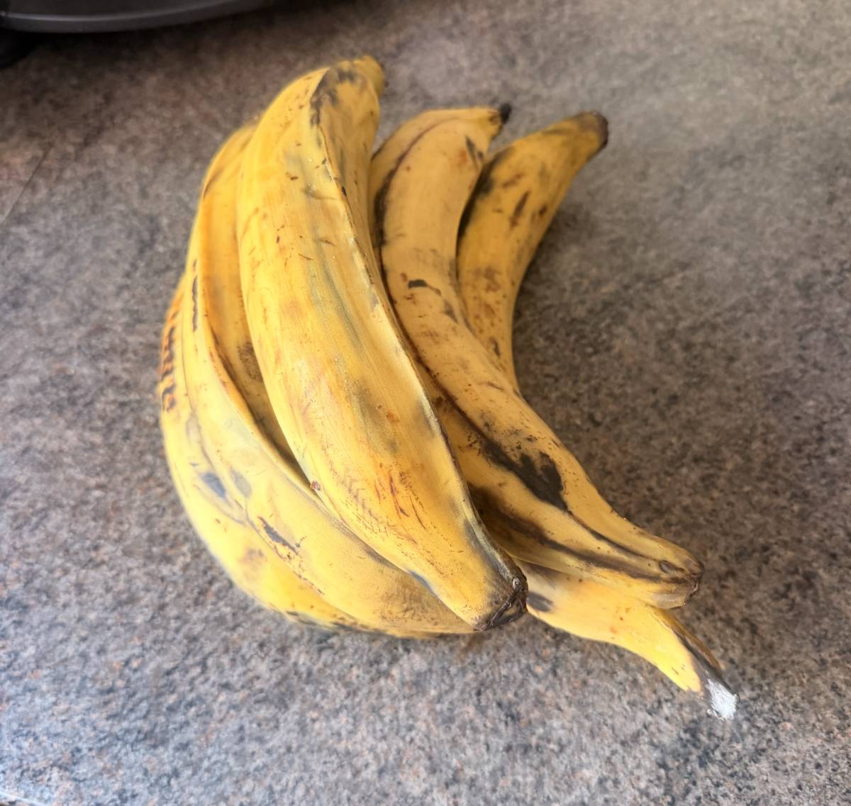 Una good afternoon and how is our day going. Abeg help me convert this £4.20 to Naira that is the co...