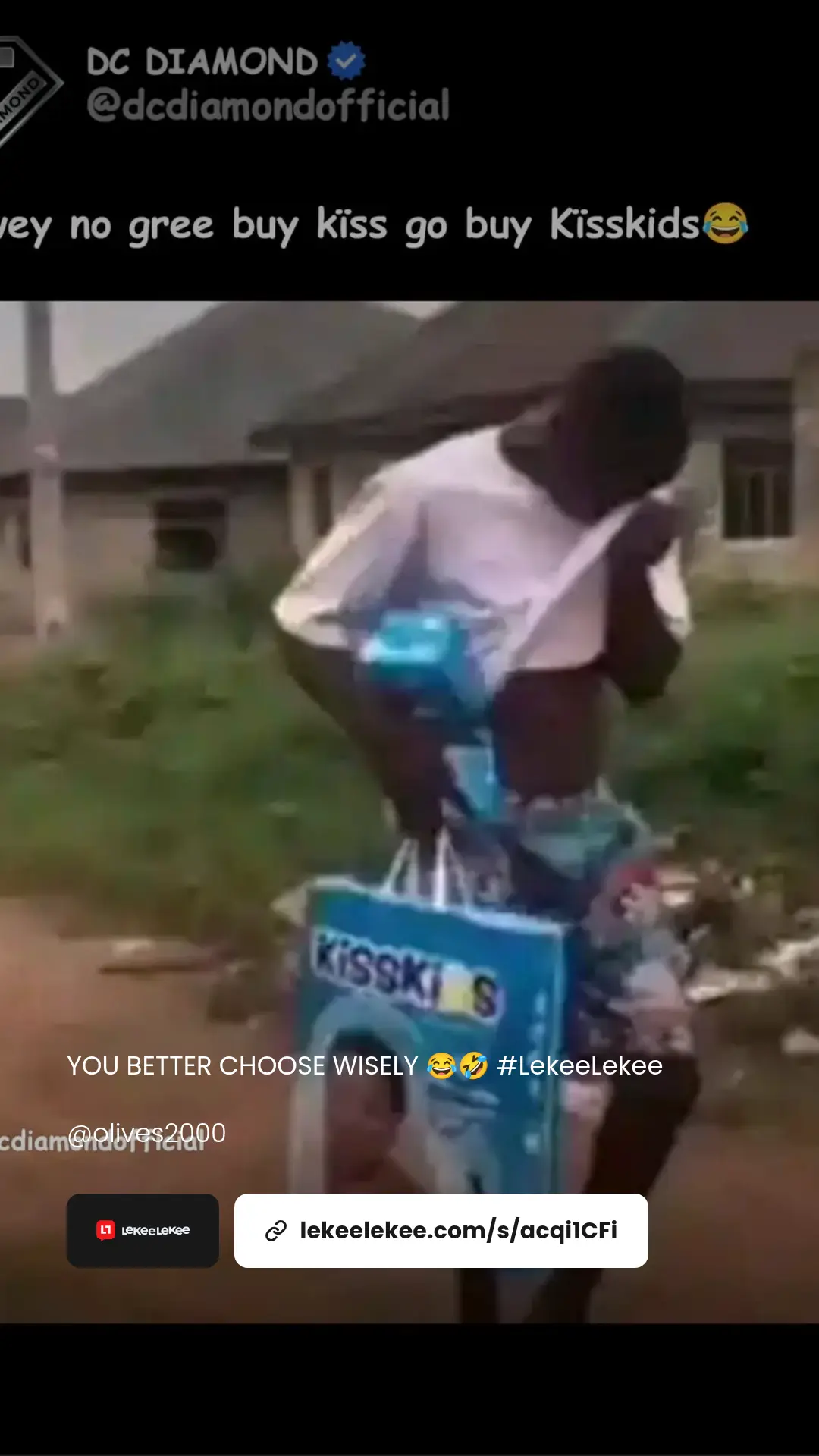 For real oooh😅🤣
Man wain nor gree buy kiss go latter buy kisskid