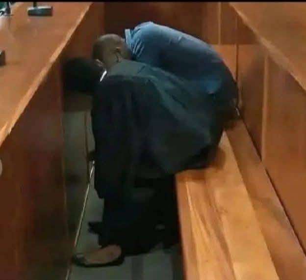 ME as a LAWYER: "Just let them hang you, God will judge them๐๐๐๐
#LekeeLekee #Trending #Viral...