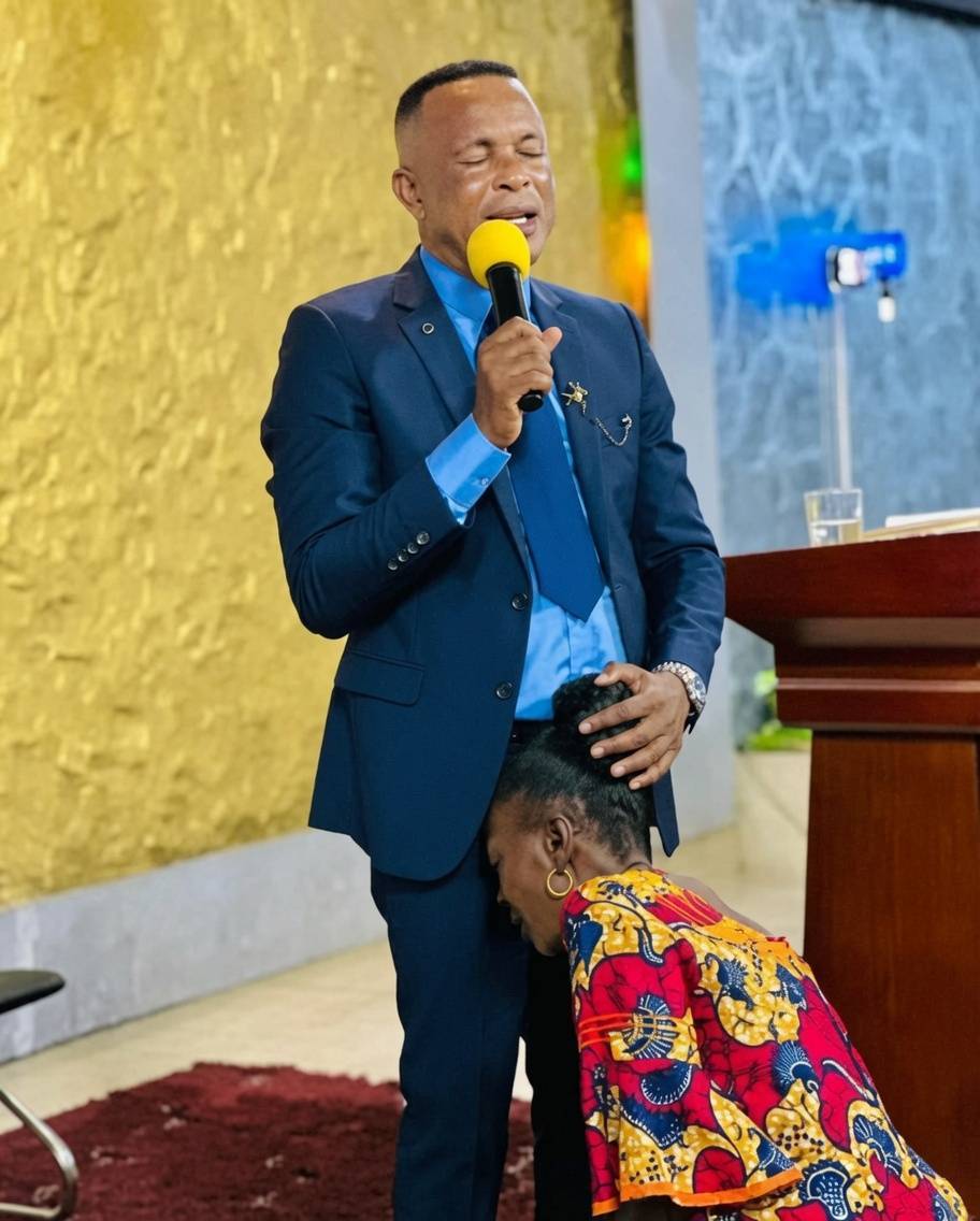 Why will any woman kneel this way to any pastor if something isn't wrong?
A woman. Kneeling. Head o...