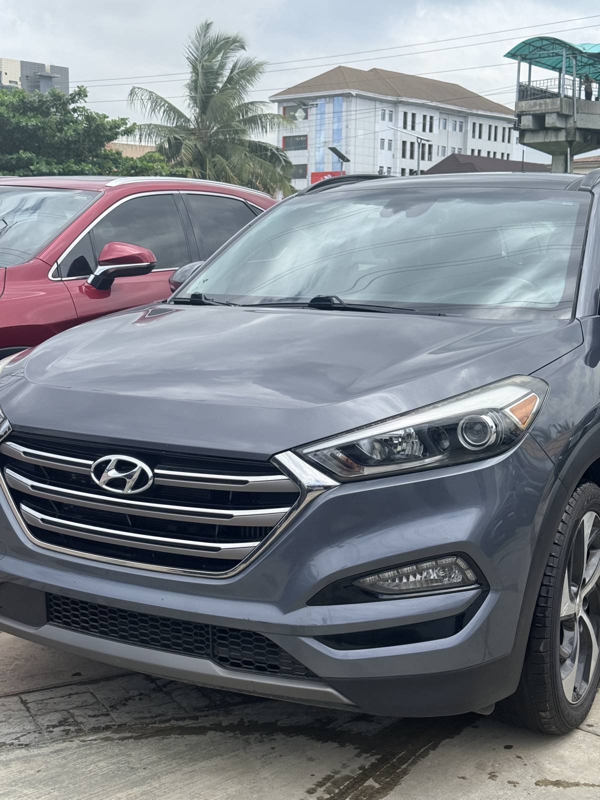 πΊπΈ Hyundai Tucson Turbo 1.6 engine
Title: clean and accident free with duty paid Loaded with Safety...