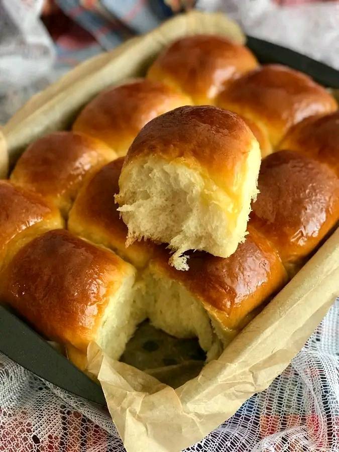 Diseases that will disappear once you stop eating bread :

— Ulcer 

— Stomach problems.

— Gastriti...