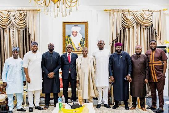 Tambuwal Receives Amaechi, Says ADC Ready to Offer Nigerians Credible Alternative
source https://ni...