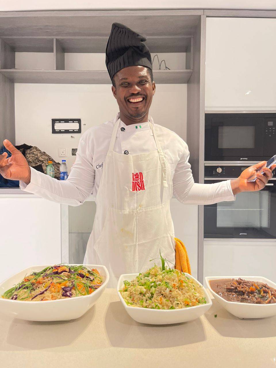 I don't know anything pass FOODS OOOO!