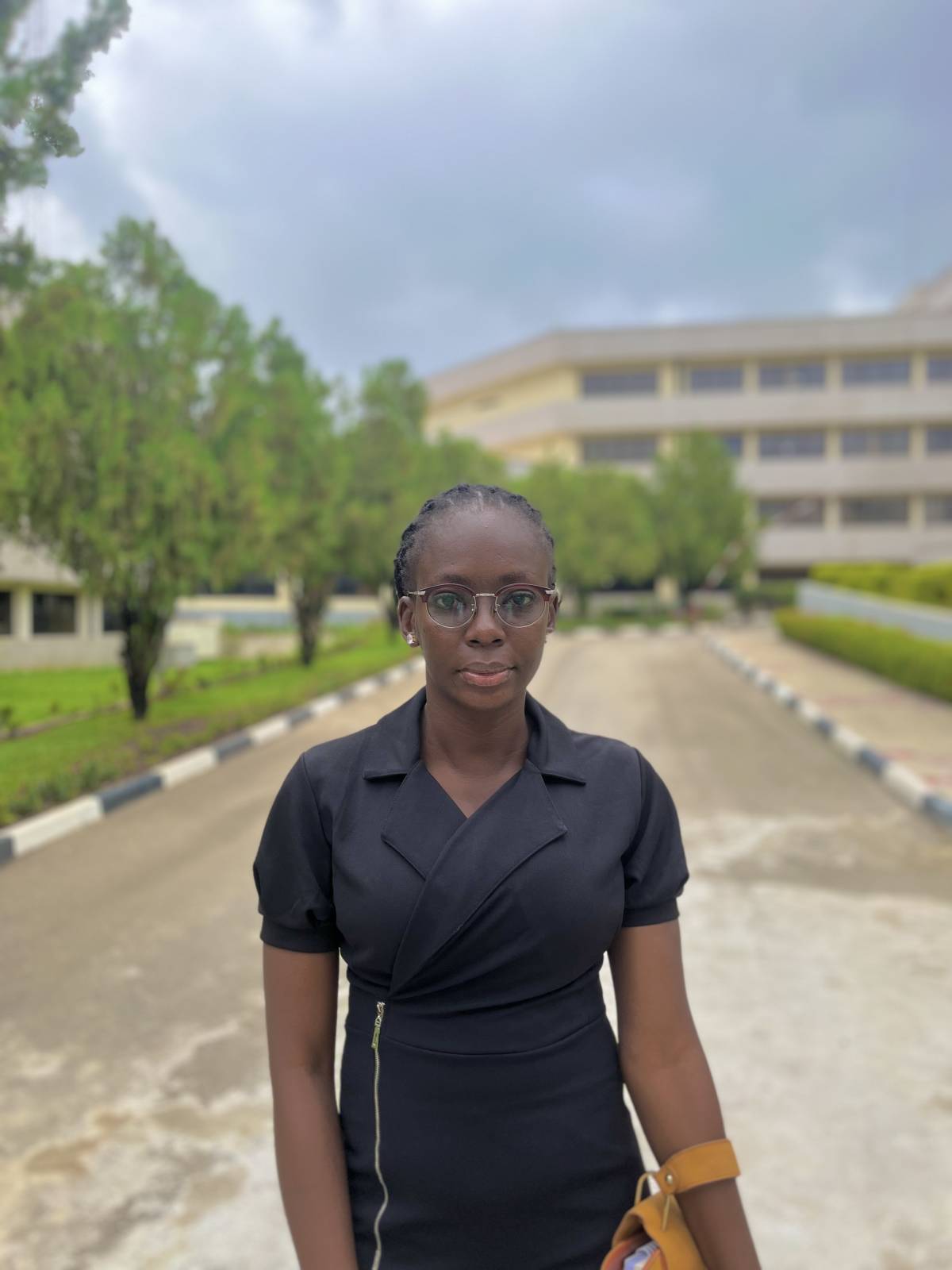Hi, I’m Chef Goodies
The face behind Goodies_Flavors
A lawyer, mum, and passionate food/cake vendor...