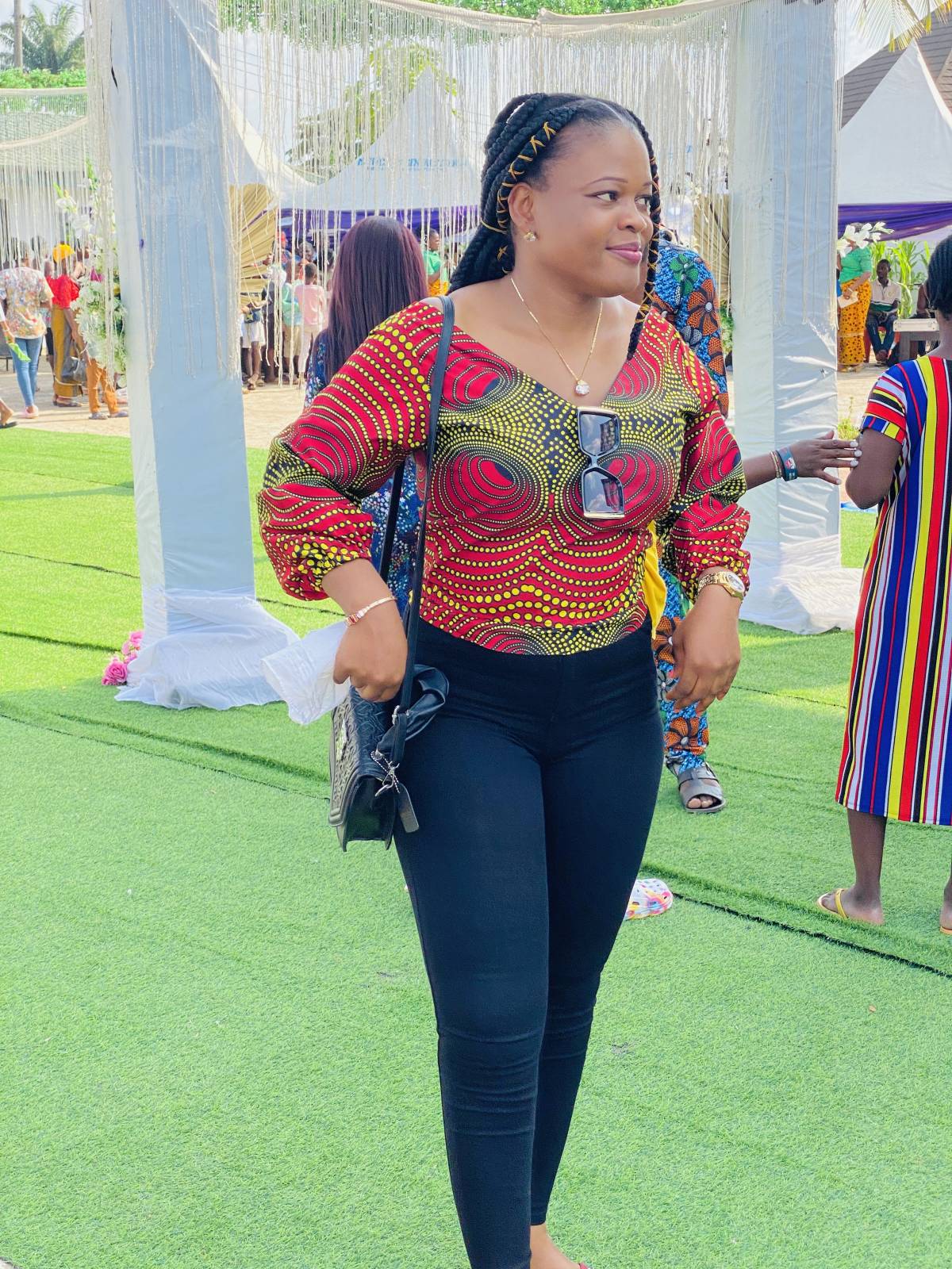 Be honest😭
Have you ever gone to an occasion that food didn’t reach you?
Either food no reach you...