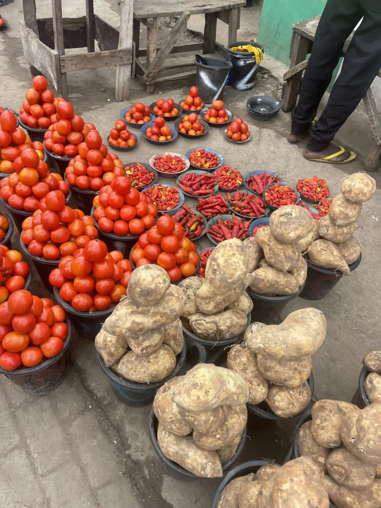 Something happened today in the market where we were buying tomatoes from an Aboki. A lady gave him...