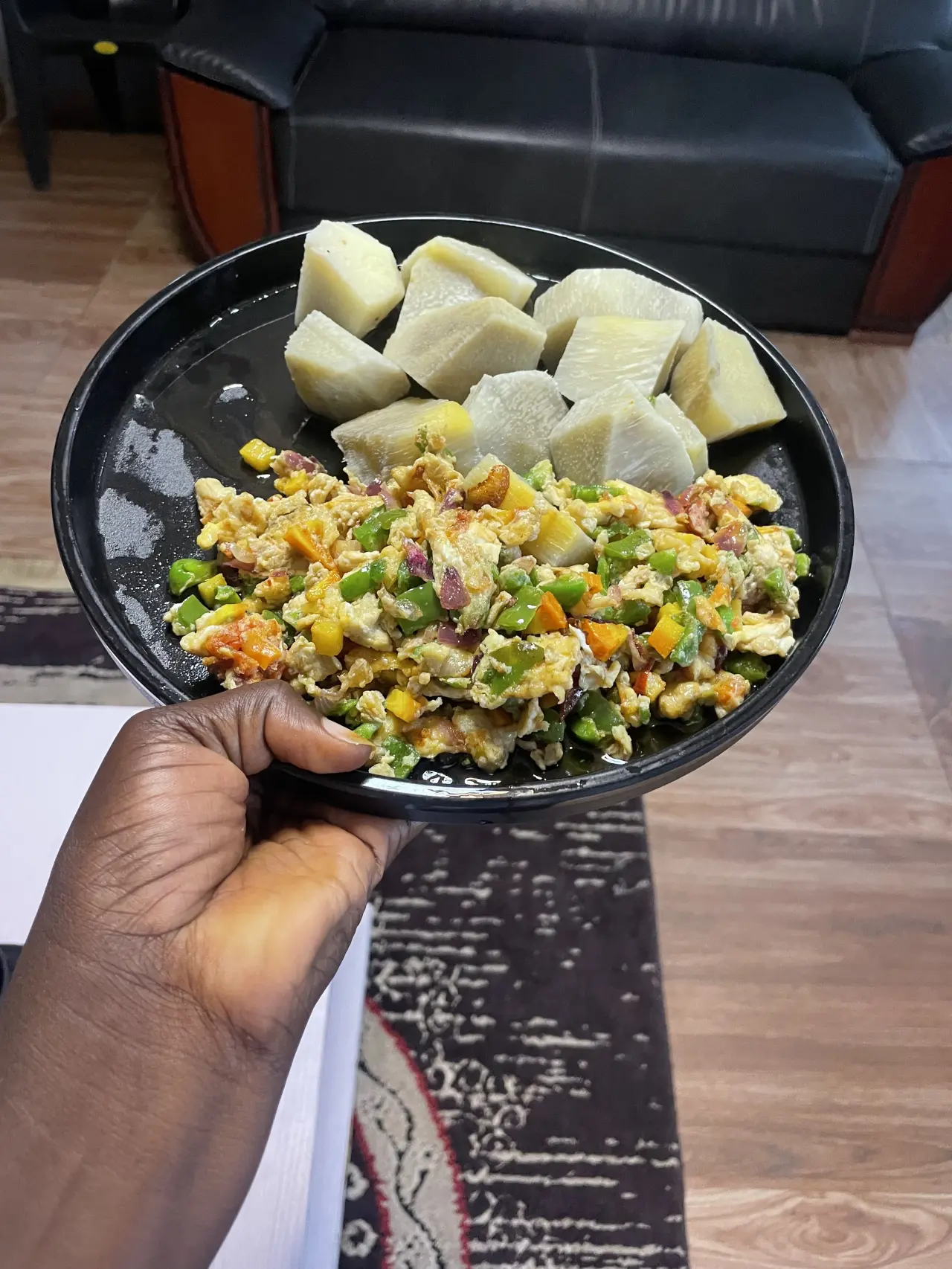 Soft yam with rich fried tomatoes, crunchy carrots, green peppers and plenty habanero ๐ถ๏ธ๐
๐ฅ๐ซ
A si...