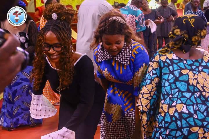 Good morning Lekeelekee family, happy Sunday! ๐
Today, some are on their way to church, some are a...