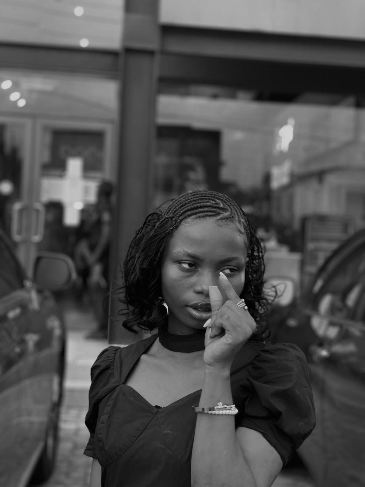 Your time is limited, don't waste it living someone else's life.
Clock it ๐