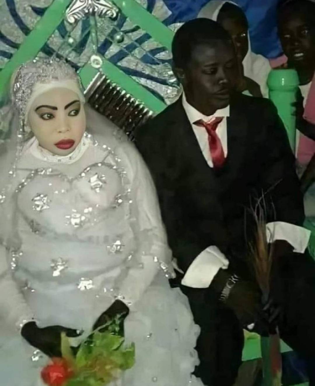 Wow! I just got my first make up gig.๐
Rate my work Fams. So demure ๐ค