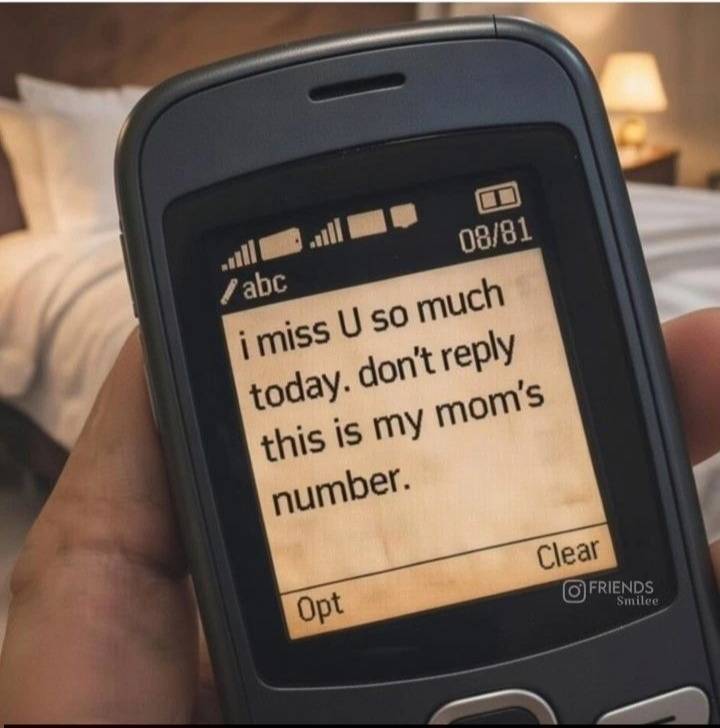 TODAYS GENERATION CANT RELATE ๐ญ
Now everybody has phone.