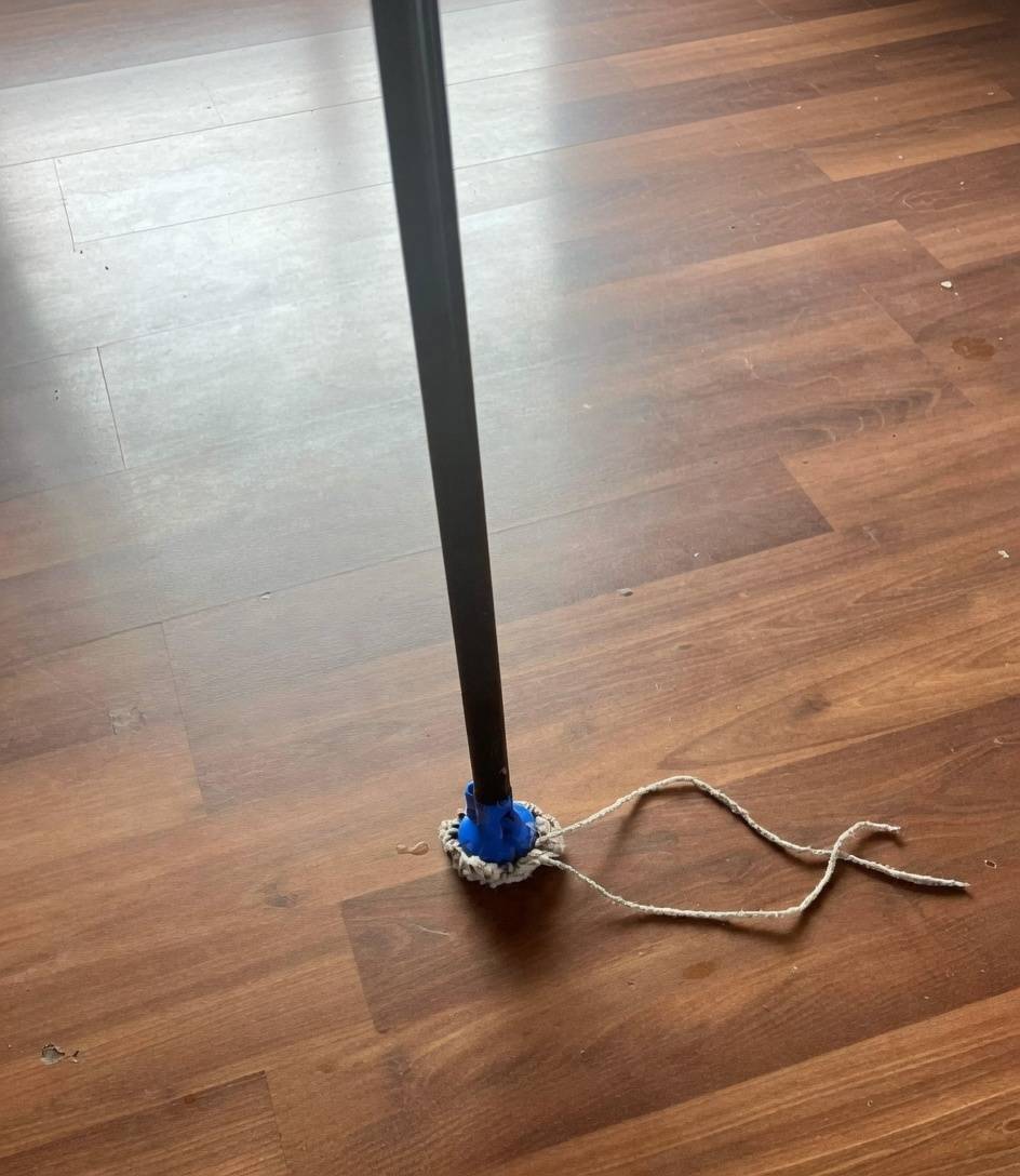 I think is high time I buy a new Mop๐ค๐ค๐ค
What do you think? ๐๐