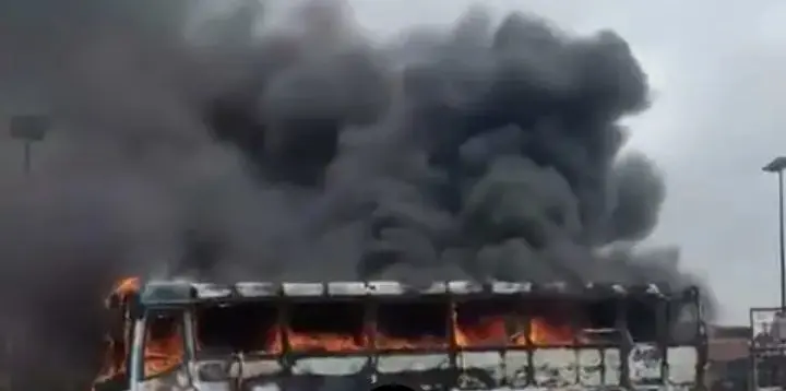 Chaos at Ogolonto, Ikorodu as an angry mob sets a BRT bus on fire following a fatal crash involving...