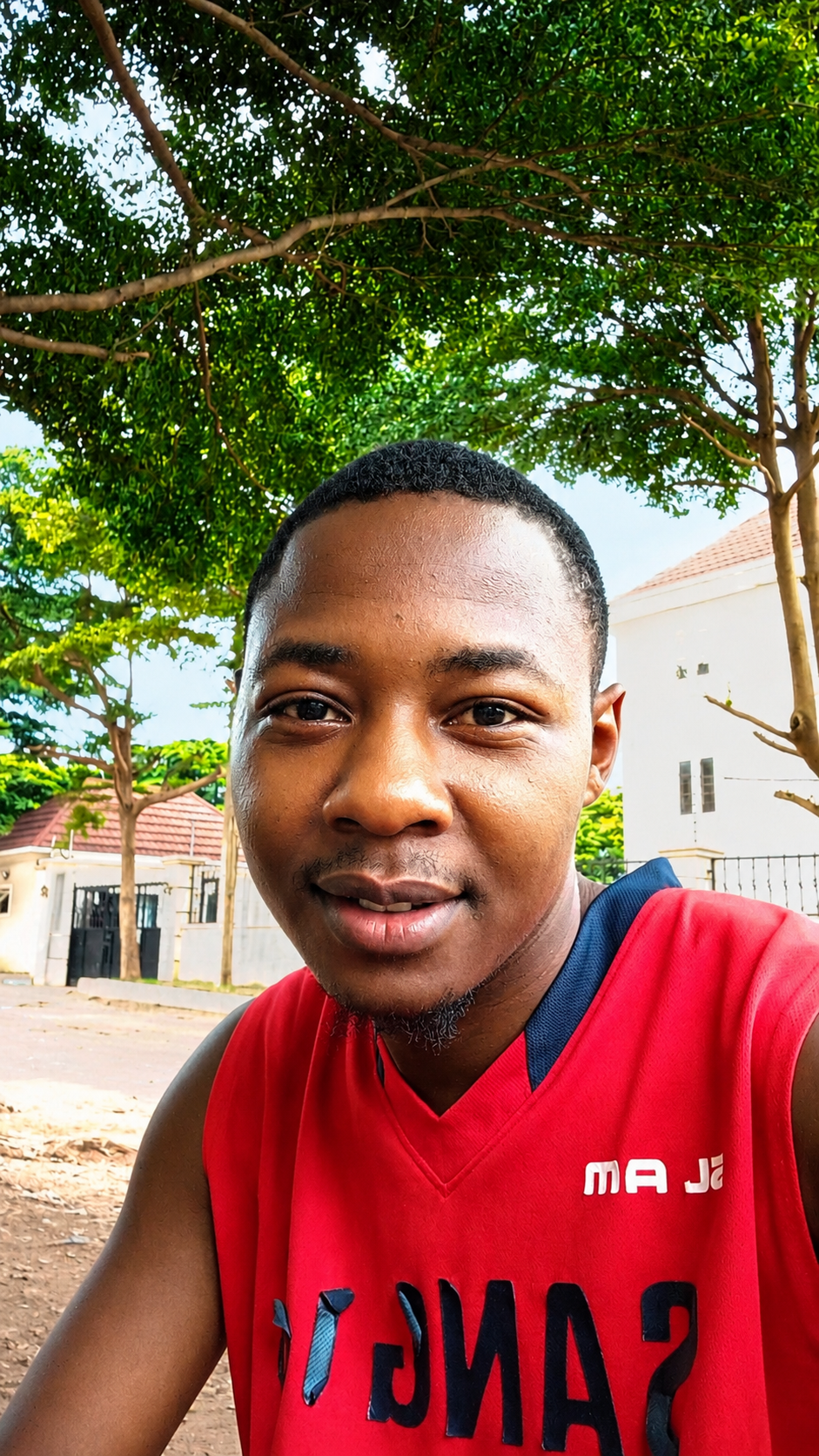 GM Fam โค๏ธ
On the morning jogging ๐, try exercise and sweat Small ๐ as singles na watin dey susta...