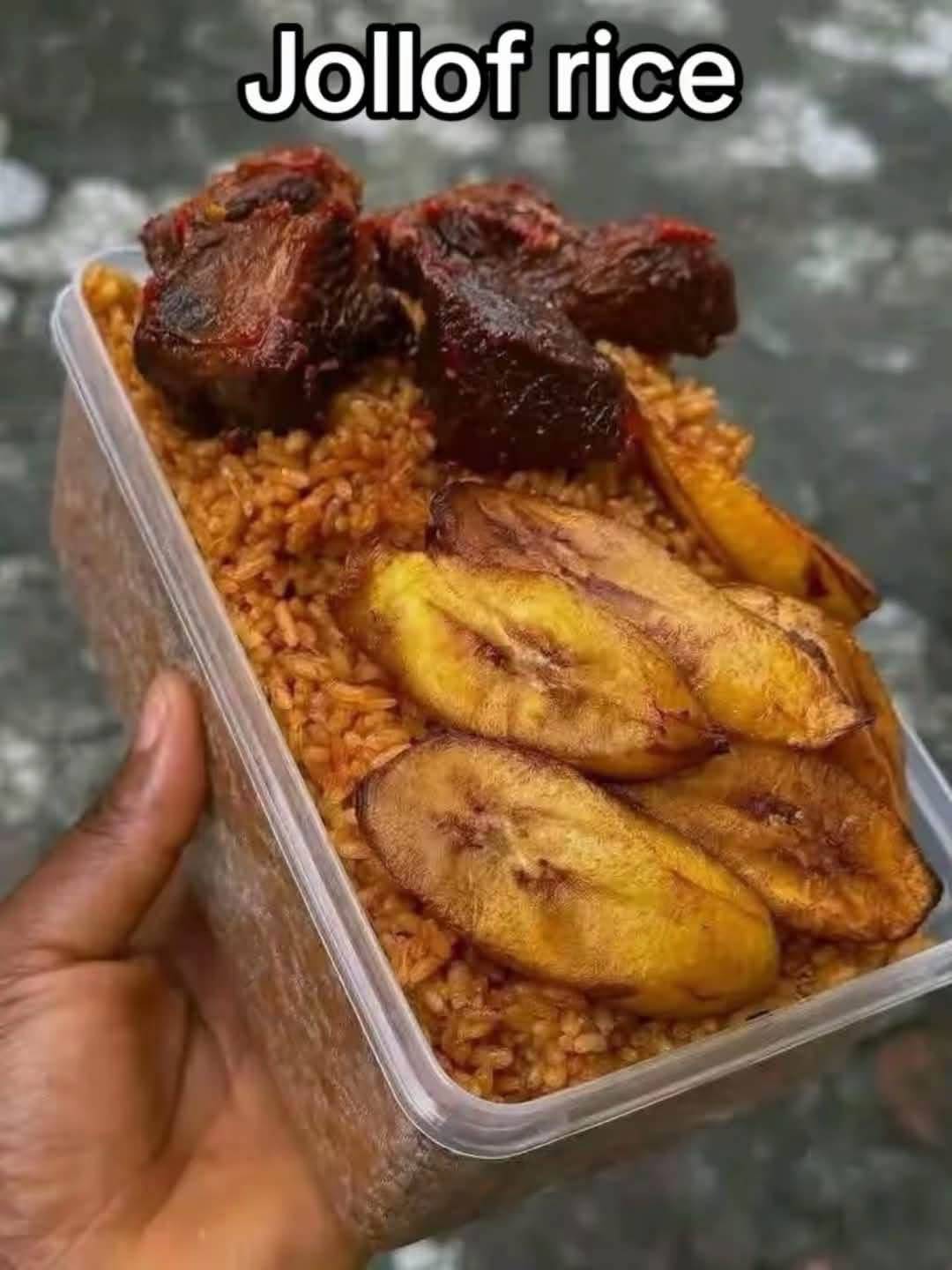 Choose wisely between Jollof rice and Spaghetti, let’s see the foodies 😋