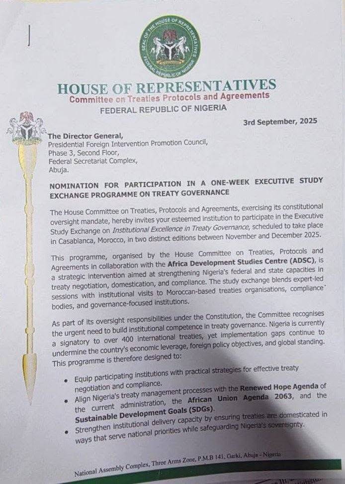 To bayo onanuga defending another impunity... I guess this pictures are AI generated....when the law...