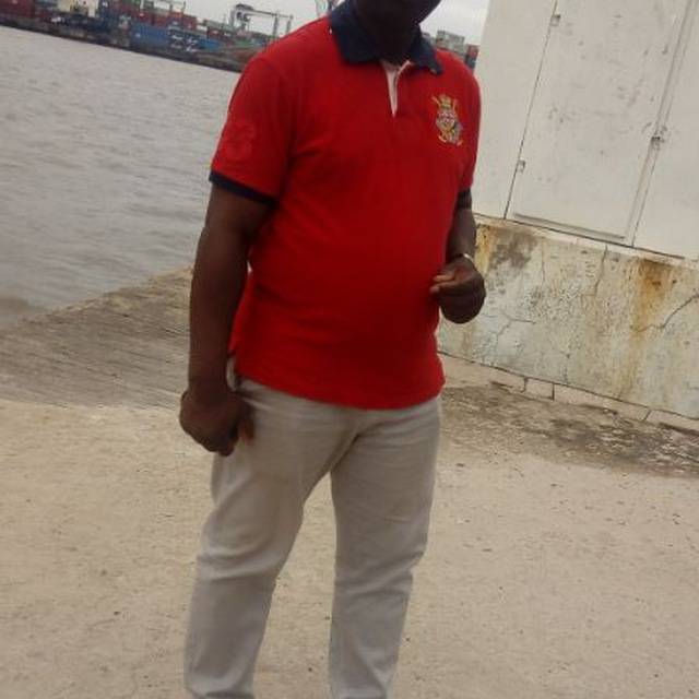 You fit book bolt or Uber for Lagos make e be say na boat go come carry you.